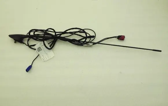 Ford Kuga I Aerial GPS antenna AV1T18828AA CU7J18812AA
