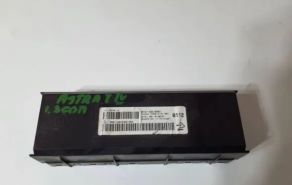Opel Astra J Central body control module 13578112