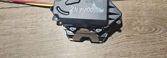 Mercedes-Benz E W211 Tailgate/trunk/boot lock/catch/latch 2117400036