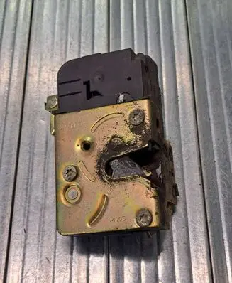 Citroen Berlingo Front door lock