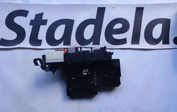 Mercedes-Benz C W204 SAM control unit A2049006301 2049006301