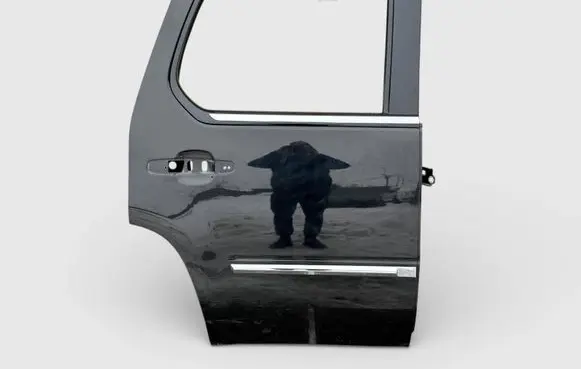 Cadillac Escalade Rear door 