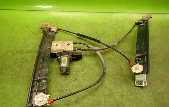 Jaguar XJ X351 Front door window regulator with motor