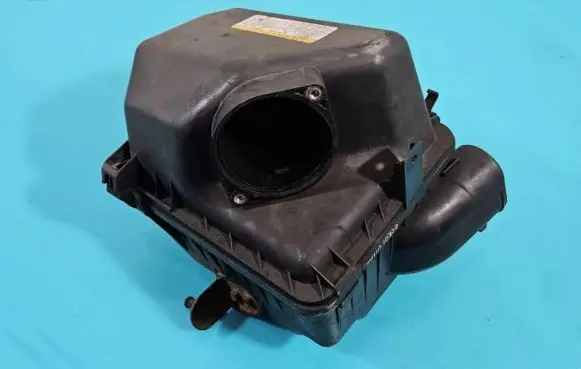 KIA Carens II Air filter box 28110-1D300 IMPRK1359864