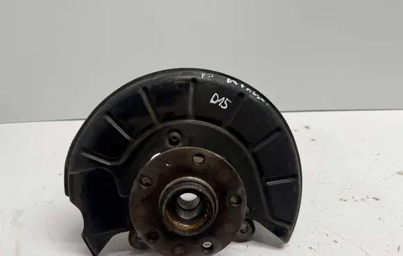 Front wheel hub