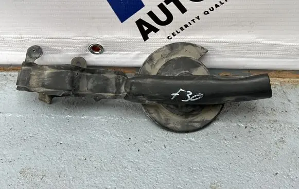 BMW 3 F30 F35 F31 Engine compartment rubber 51767255804 18068510