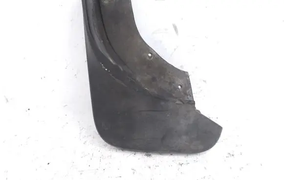 Volkswagen Touareg I Front mudguard 7L0075111