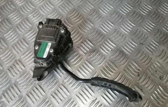 Renault Master II Accelerator throttle pedal 7700314525
