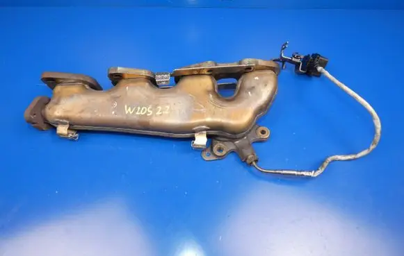 Mercedes-Benz C W205 Exhaust manifold A6511400909 W10522
