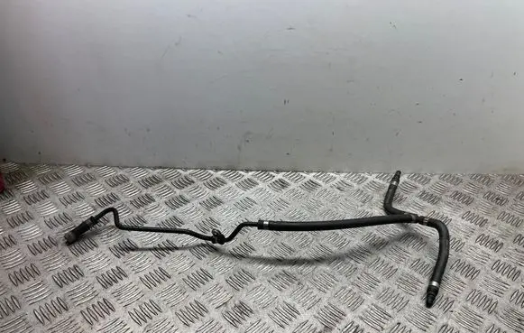 Mercedes-Benz C W204 Engine coolant pipe/hose A2045011025