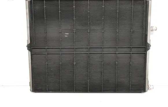 BMW 5 G30 G31 G38 Coolant radiator 8484638 228281