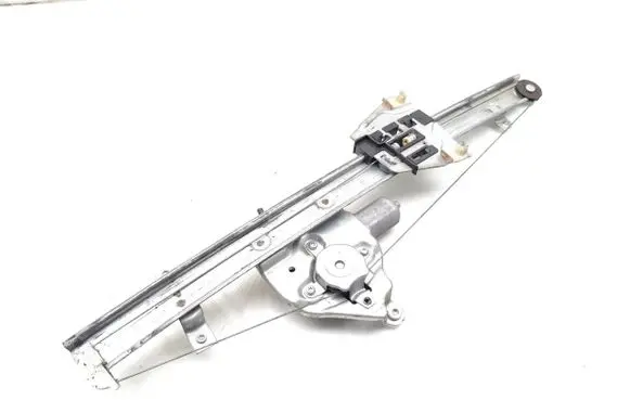 Mitsubishi Pajero Front door window regulator with motor MR989947 0620402220