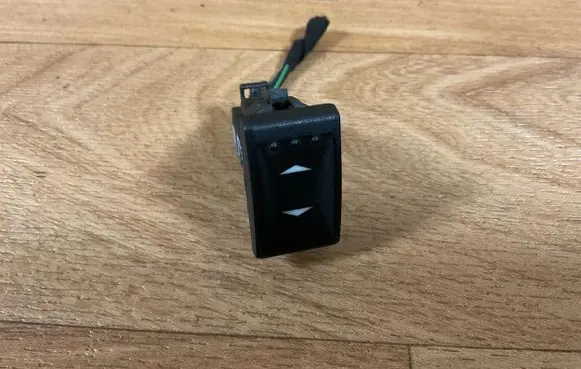Ford Mondeo Mk III Electric window control switch 3S7T14529AB 03163201