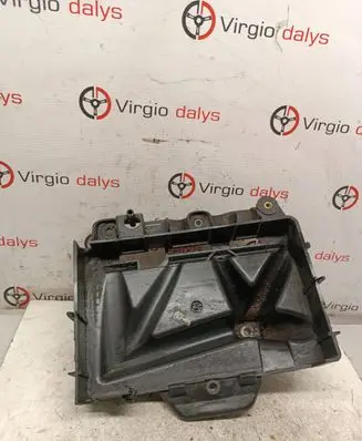 Battery box tray