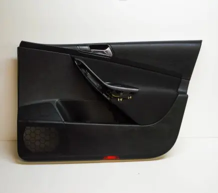 Volkswagen PASSAT B6 Front door card panel trim 3C1867012BP