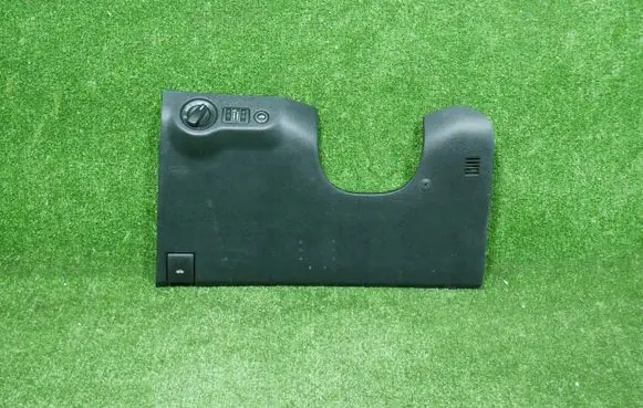 Dodge Charger Dashboard lower bottom trim panel L0212471