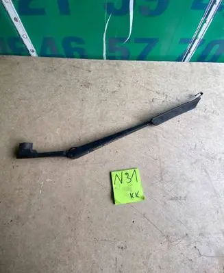 Mazda MPV II LW Front wiper blade arm