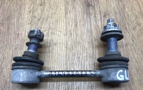 Rear anti-roll bar/stabilizer link