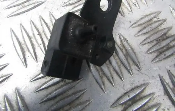BMW 5 E34 Air pressure sensor 2244674