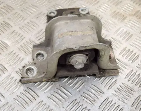 Peugeot Boxer Engine mount bracket