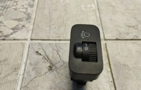 Honda Jazz Headlight level height control switch M20010