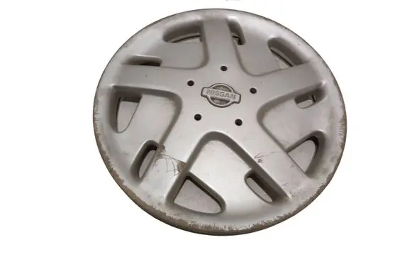 Nissan Almera N16 R14 wheel hub/cap/trim 403152F105 2212S010