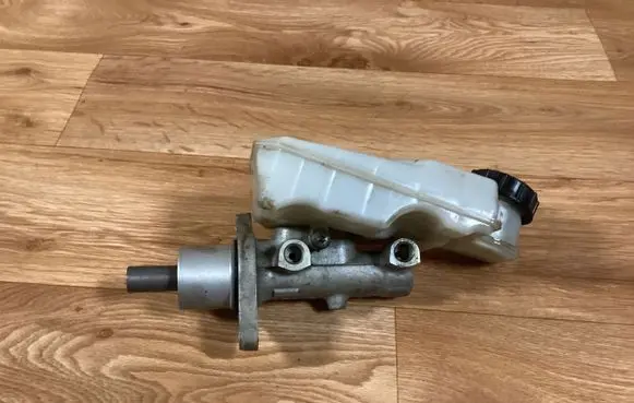 Ford Focus Master brake cylinder 03350891031