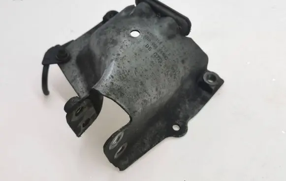 Audi Q5 SQ5 Engine mounting bracket 8K0399059A 8K0399059C