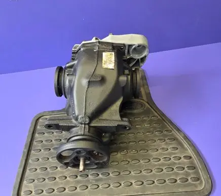 BMW 3 E90 E91 Rear differential 7591020