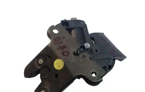 Audi A8 S8 D3 4E Tailgate/trunk/boot lock/catch/latch 4F5827505