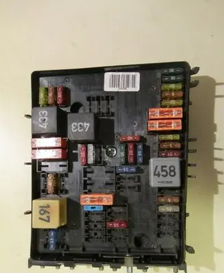 Audi A3 S3 8P Fuse module 1K0937124H