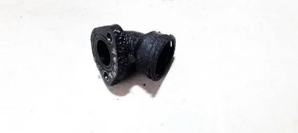 Volkswagen PASSAT B4 Engine coolant pipe/hose