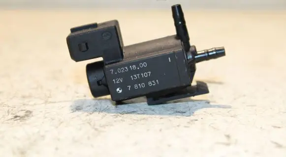 BMW 5 F10 F11 Turbo solenoid valve 7810831