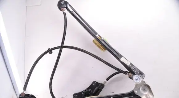 Volkswagen Golf VII Front door electric window regulator 5G3837462G
