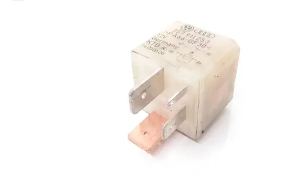 Volkswagen Golf IV Other relay 357911253
