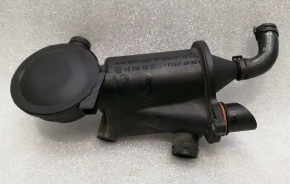 Porsche Boxster 987 Oil breather separator 99610702601