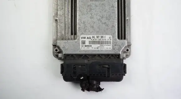 Volkswagen Tiguan Engine control unit/module 04L907309K 0281030170