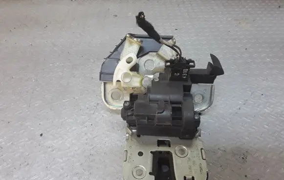 Audi A5 8T 8F Tailgate/trunk/boot lock/catch/latch 8K9927585A