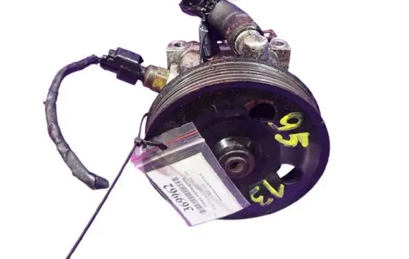 Ford Focus C-MAX Power steering pump