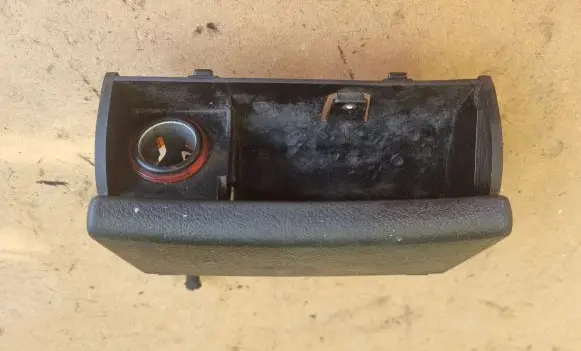 Ashtray (front)