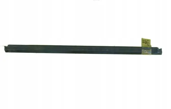 Mercedes-Benz Metris W447 Front door trim (molding) PRZOD CL21
