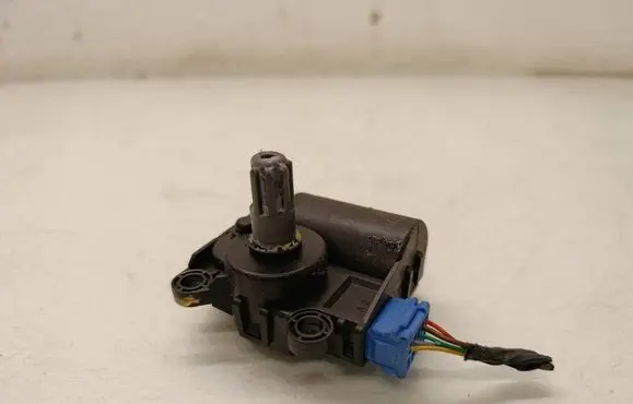 KIA Sportage Air flap motor/actuator D332JY9AA02