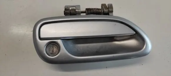 Subaru Legacy Front door exterior handle