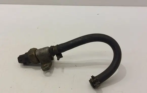 Volkswagen Golf II Fuel pressure sensor 037133251