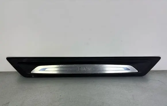 BMW 2 F46 Front sill trim cover 7263315