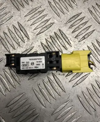 Volkswagen Phaeton Airbag deployment crash/impact sensor 4B0959643E