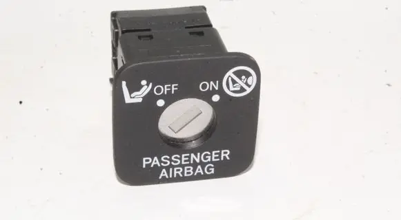 Lexus RX 450H Passenger airbag on/off switch 