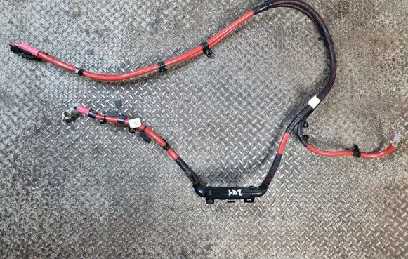 Jeep Grand Cherokee WL Positive cable (battery) 68380188AD P68380188AD