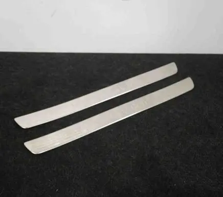 Mercedes-Benz GL X166 sill trim set (inner) A1666861936