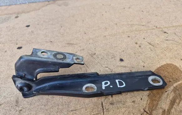 Audi A6 S6 C5 4B Engine bonnet/hood hinges 4B0823302D
